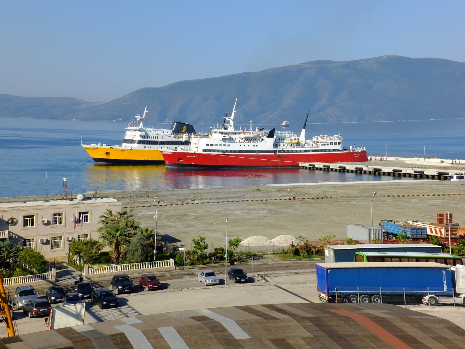 Adria-Hafen von Vlora - Lupe Reisen